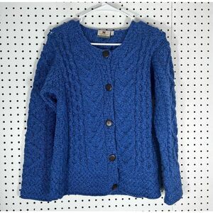 Carriag Donn cable knit sweater